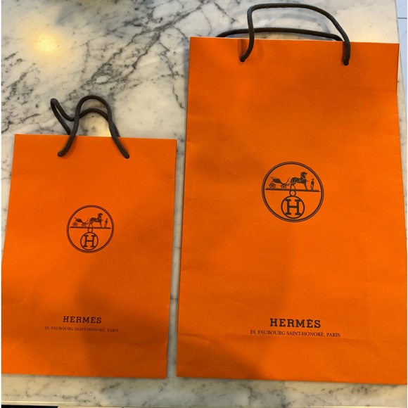 Classic Orange Hermes’ paper shoppers. 2 available. - Picture 2 of 5
